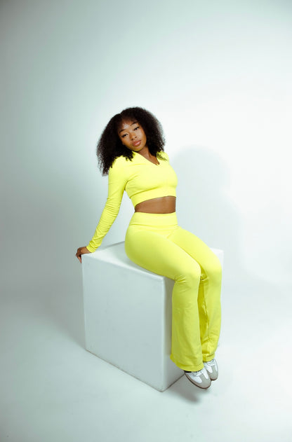 ELEV8 Flare Activewear Set – Bold Yellow